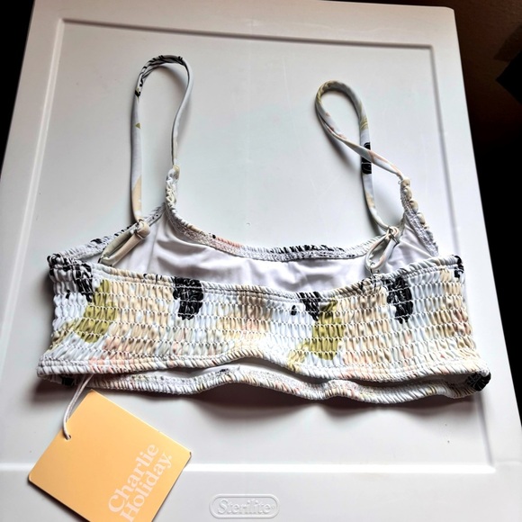 New Charlie Holiday Mallocra Gigi Top | S - Picture 7 of 8